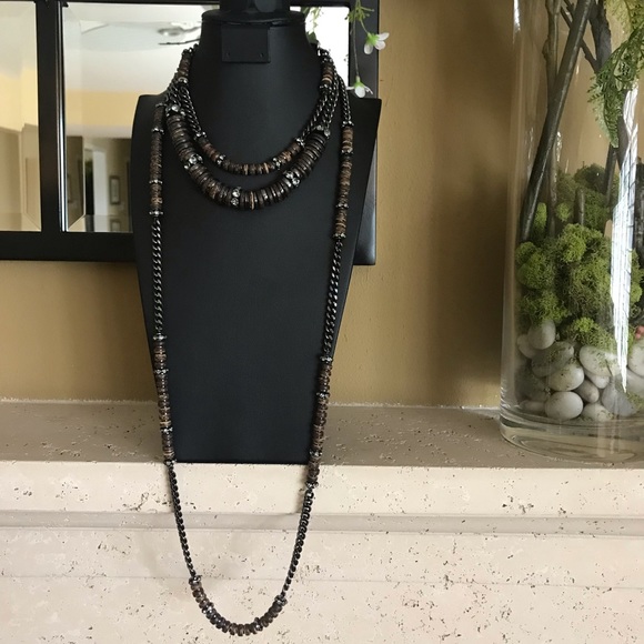 Gorgeous Givenchy Necklaces - Picture 2 of 9